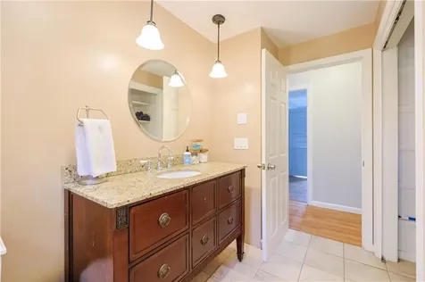 815 Pound Hill Road North Smithfield RI 02896