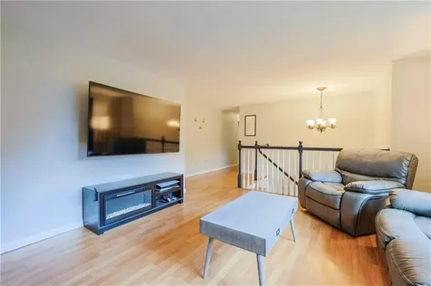 815 Pound Hill Road North Smithfield RI 02896