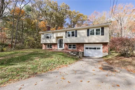 815 Pound Hill Road North Smithfield RI 02896