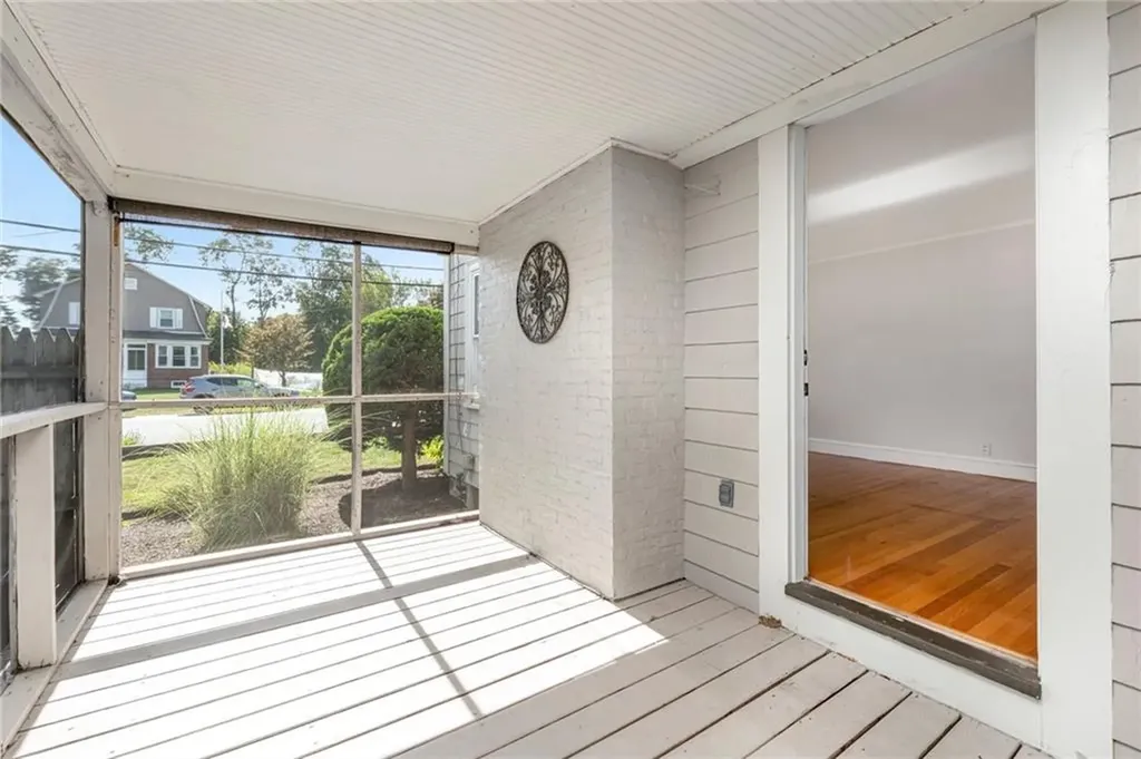 16 Elm Avenue East Providence RI 02916