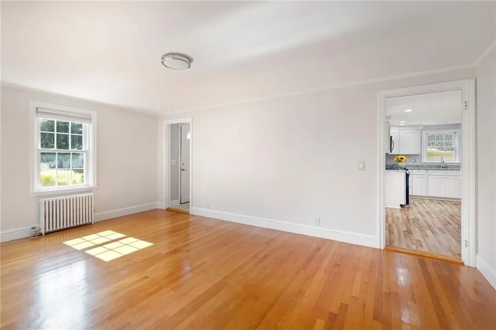 16 Elm Avenue East Providence RI 02916