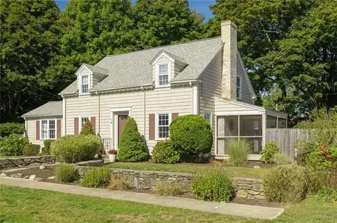 16 Elm Avenue East Providence RI 02916