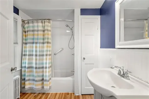 16 Elm Avenue East Providence RI 02916