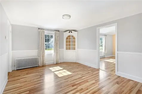 16 Elm Avenue East Providence RI 02916