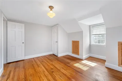 16 Elm Avenue East Providence RI 02916