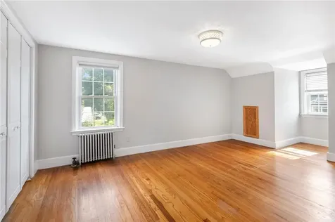 16 Elm Avenue East Providence RI 02916