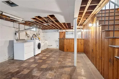 16 Elm Avenue East Providence RI 02916