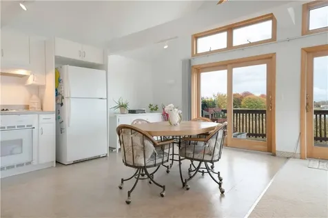 91 Bonnet Point Road Narragansett RI 02882