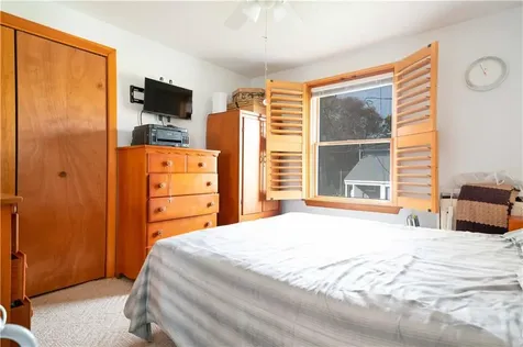 91 Bonnet Point Road Narragansett RI 02882