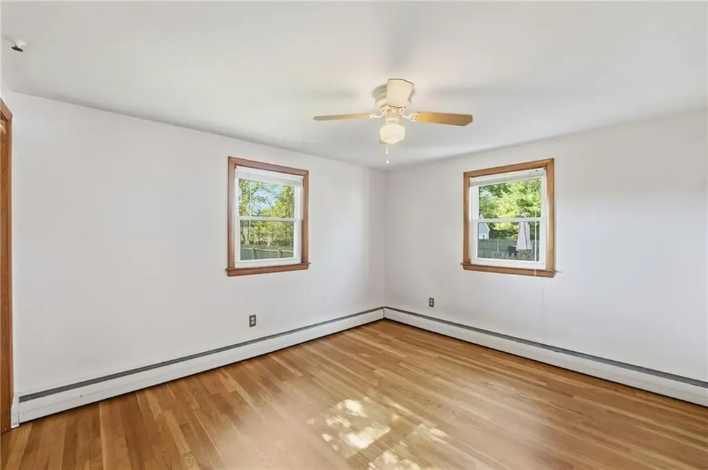 32 Omaha Boulevard Warwick RI 02889