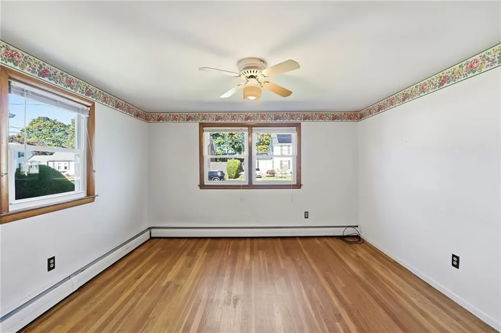 32 Omaha Boulevard Warwick RI 02889