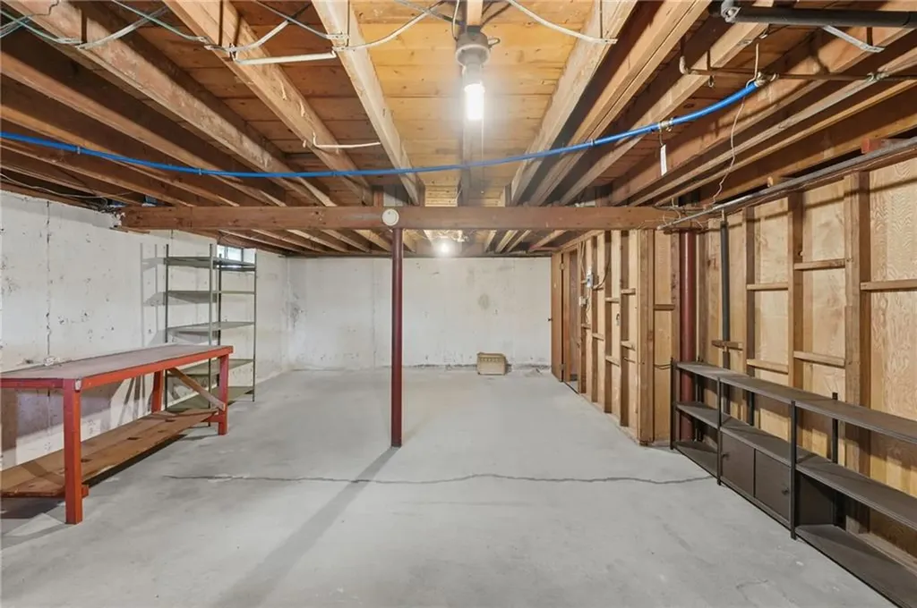 32 Omaha Boulevard Warwick RI 02889