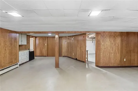 32 Omaha Boulevard Warwick RI 02889