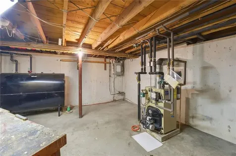 32 Omaha Boulevard Warwick RI 02889