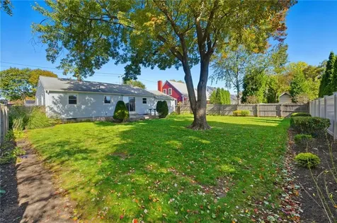 32 Omaha Boulevard Warwick RI 02889