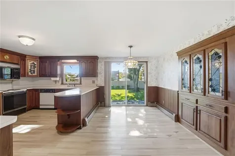 32 Omaha Boulevard Warwick RI 02889