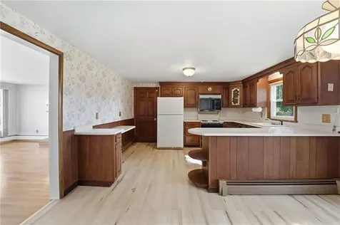 32 Omaha Boulevard Warwick RI 02889