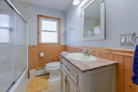 92 Bracket Avenue Tiverton RI 02878