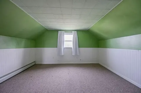 92 Bracket Avenue Tiverton RI 02878