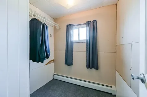 92 Bracket Avenue Tiverton RI 02878