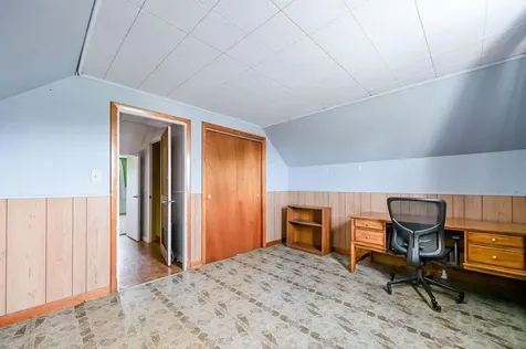 92 Bracket Avenue Tiverton RI 02878