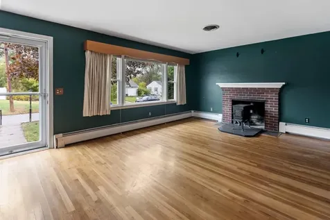 135 Greenmeadow Circle North Kingstown RI 02852