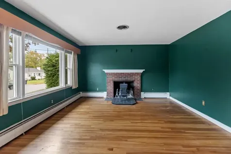 135 Greenmeadow Circle North Kingstown RI 02852