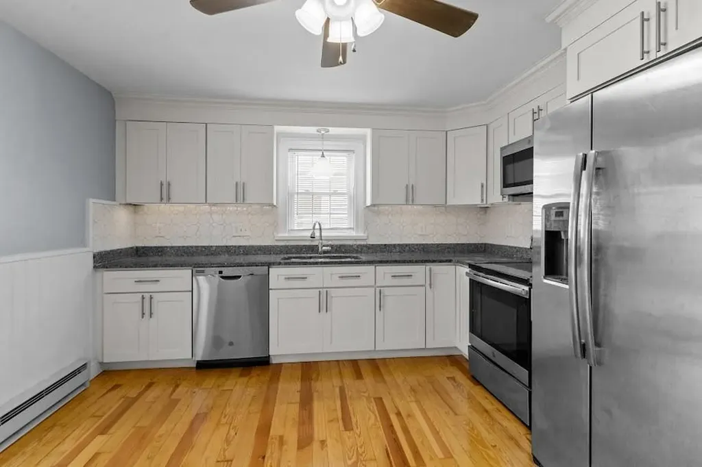 74 Leslie Street Cranston RI 02910