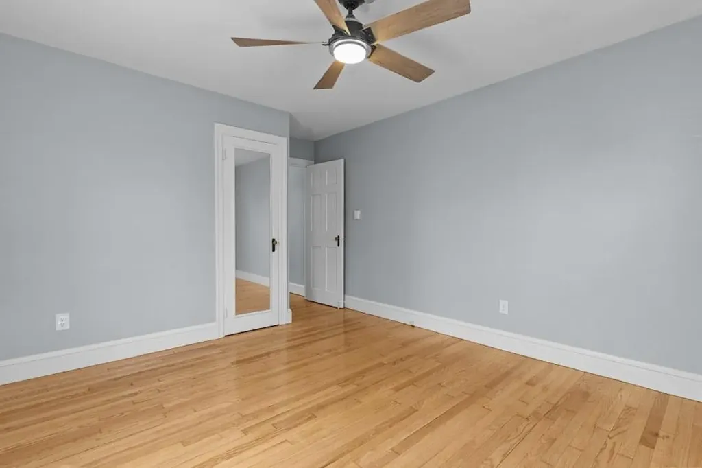 74 Leslie Street Cranston RI 02910