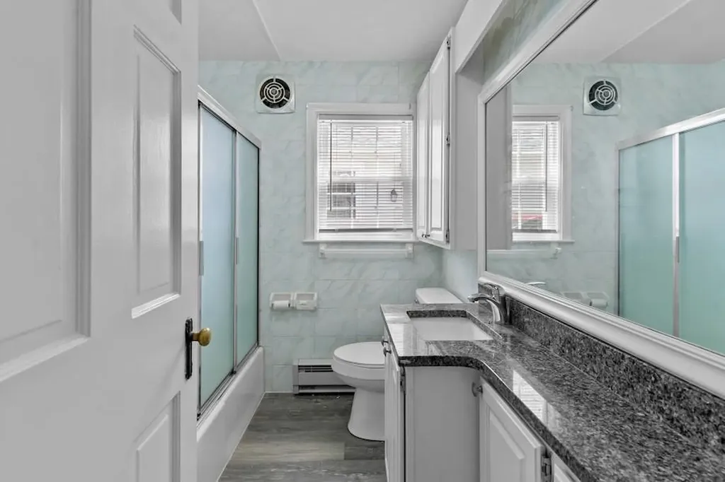 74 Leslie Street Cranston RI 02910