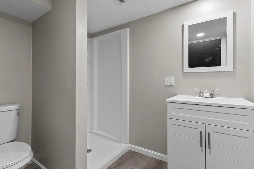 74 Leslie Street Cranston RI 02910