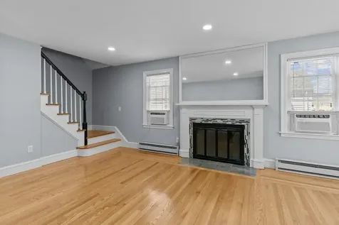 74 Leslie Street Cranston RI 02910