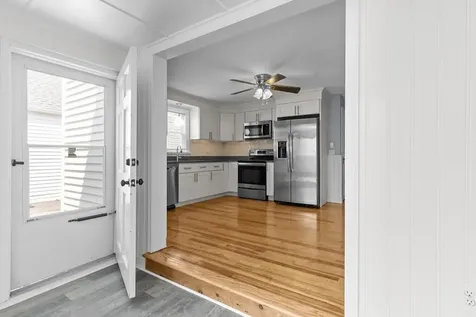 74 Leslie Street Cranston RI 02910