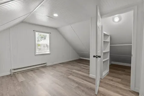 74 Leslie Street Cranston RI 02910