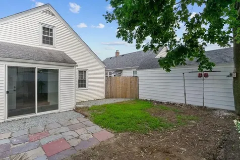 74 Leslie Street Cranston RI 02910