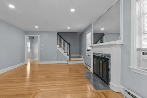 74 Leslie Street Cranston RI 02910