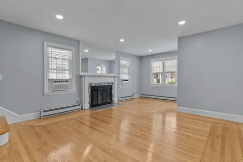 74 Leslie Street Cranston RI 02910