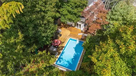 1189 Plainfield Street Johnston RI 02919