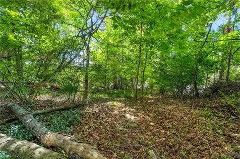 1189 Plainfield Street Johnston RI 02919