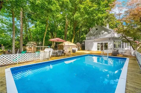 1189 Plainfield Street Johnston RI 02919