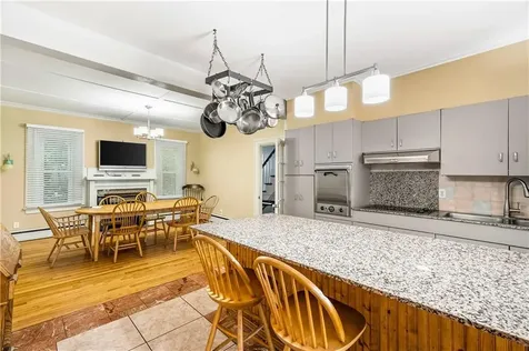 1189 Plainfield Street Johnston RI 02919