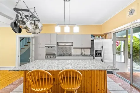 1189 Plainfield Street Johnston RI 02919