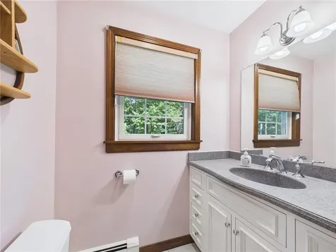 10 Columbia Lane Jamestown RI 02835