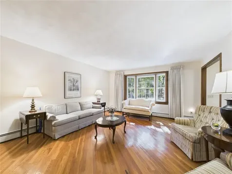 10 Columbia Lane Jamestown RI 02835