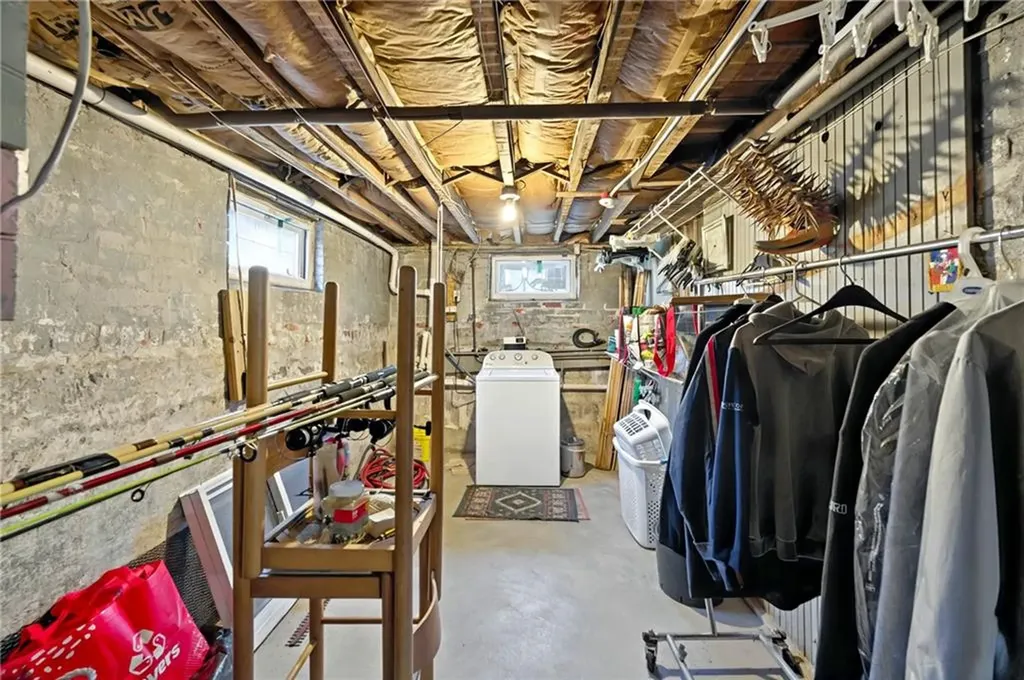1264 Elmwood Avenue Providence RI 02907