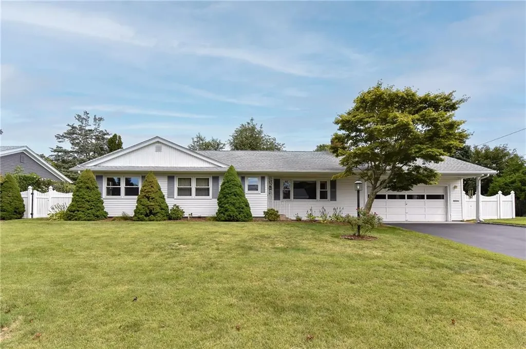44 Crowfield Drive Warwick RI 02888