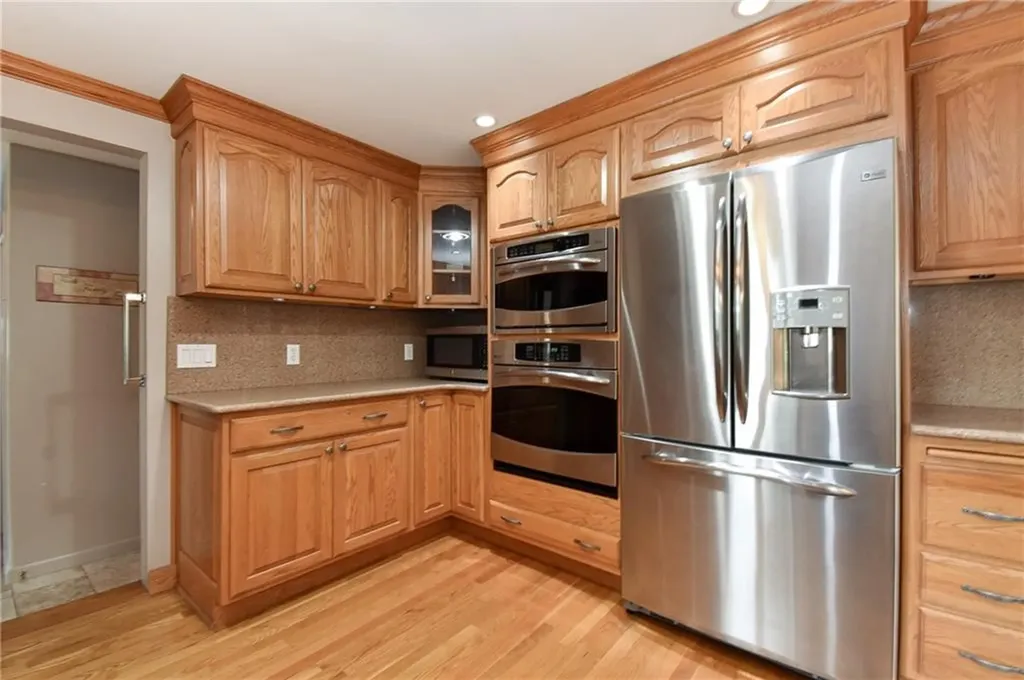 44 Crowfield Drive Warwick RI 02888