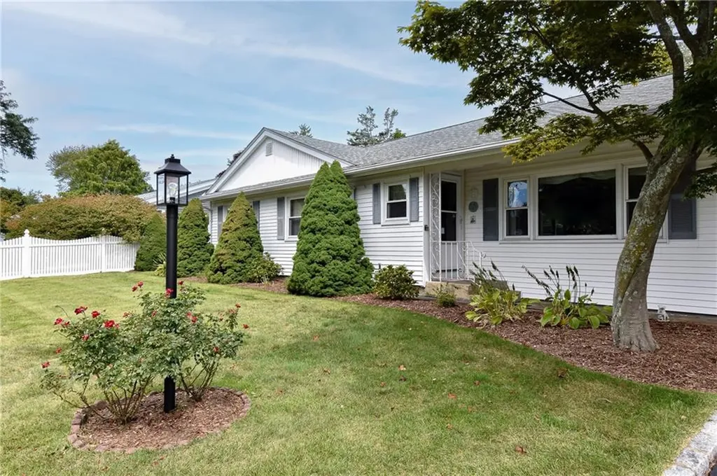 44 Crowfield Drive Warwick RI 02888