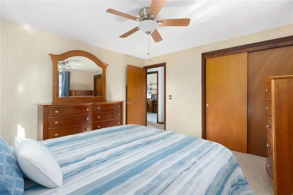 136 Sefton Avenue Warwick RI 02889