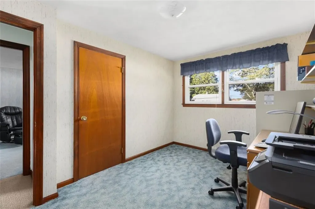 136 Sefton Avenue Warwick RI 02889